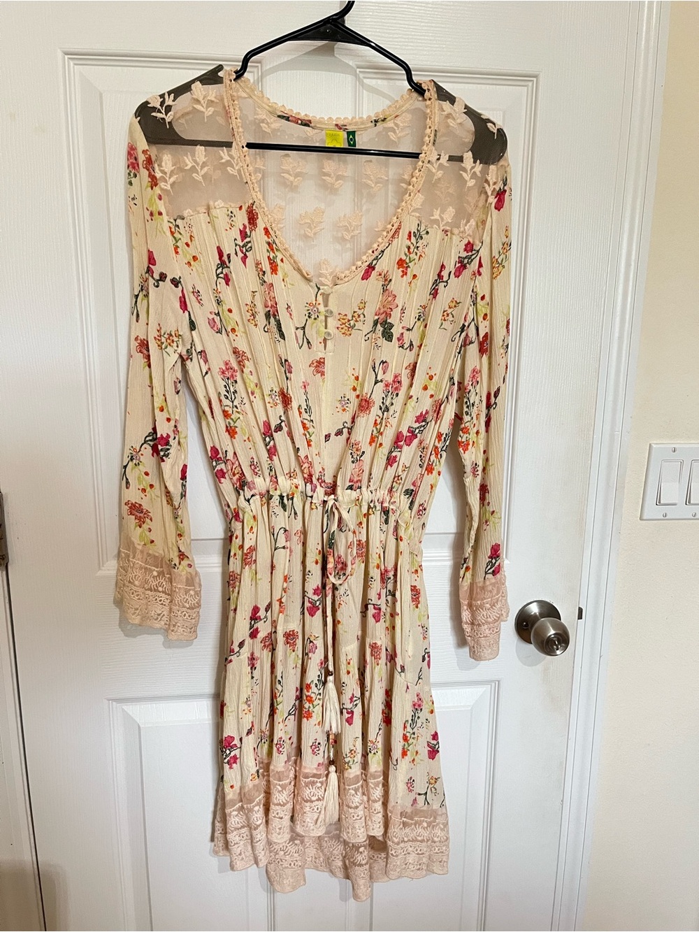 Farm Rio - Floral Lace-Trim Tie-Waist Dress in Cream and Pink
